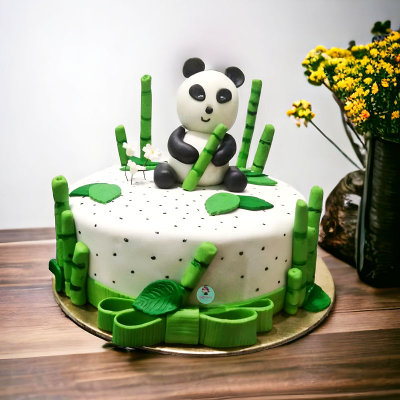 White-Panda-Theme-Cake